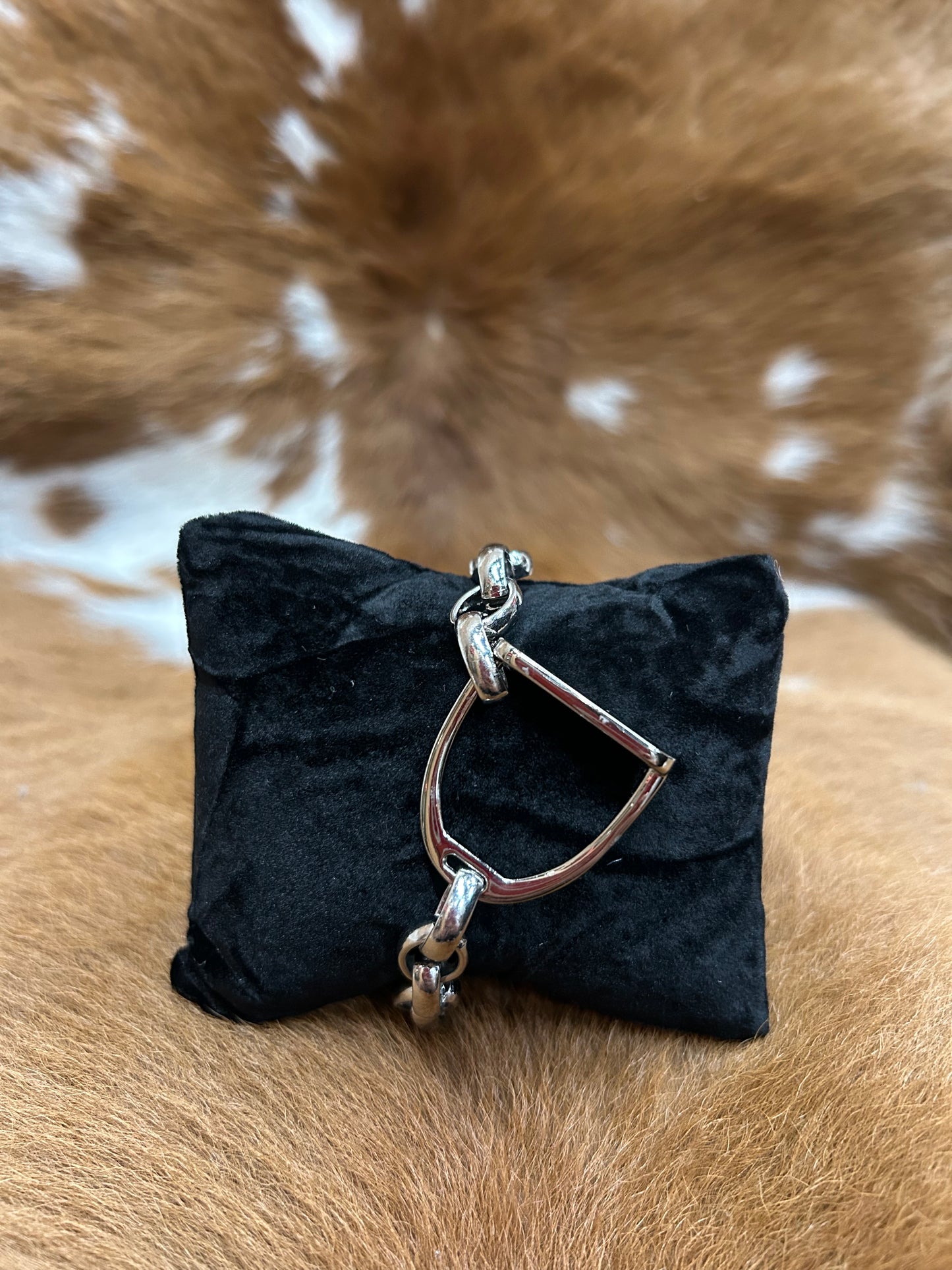 Small Side Stirrup Bracelet