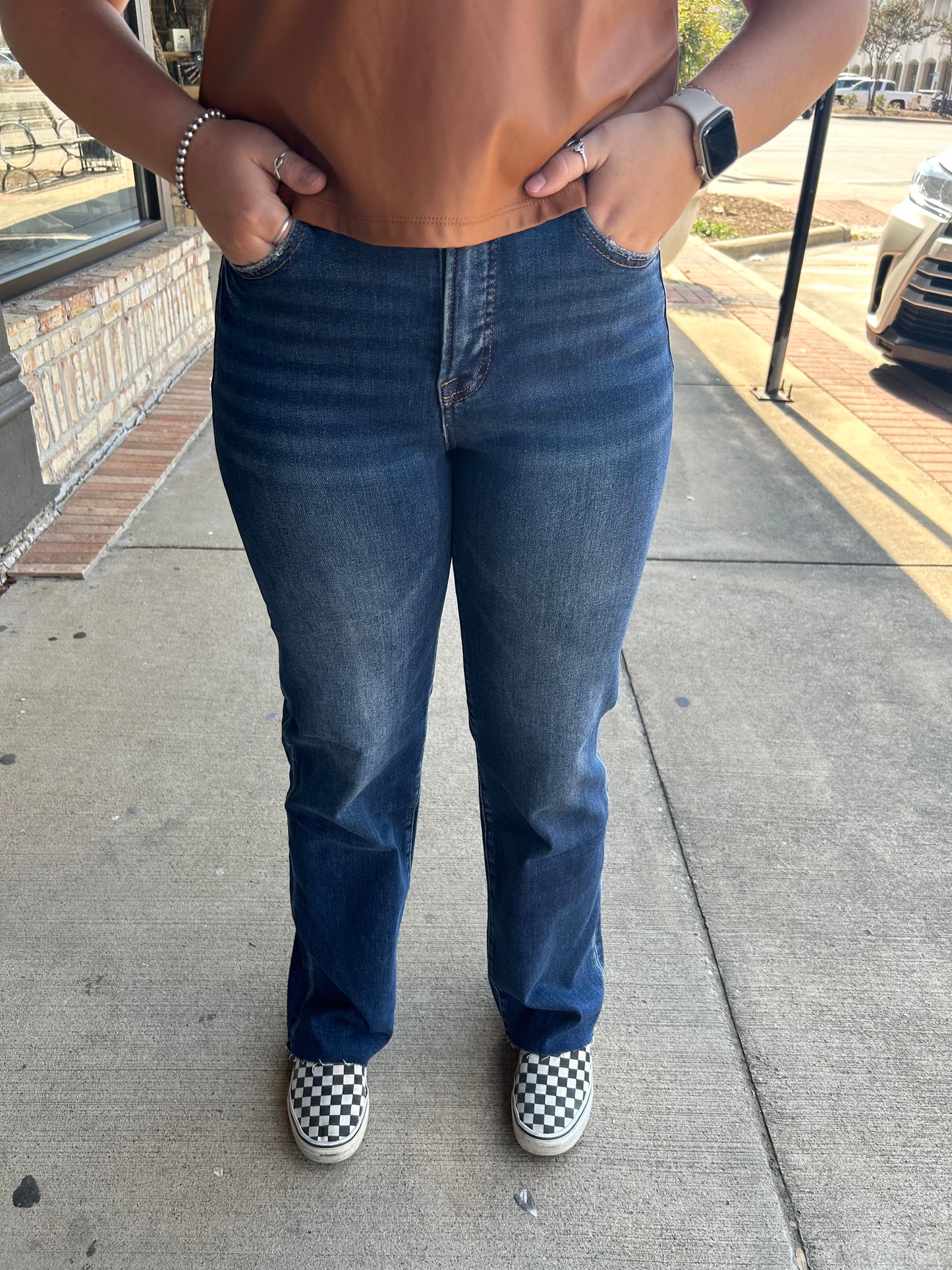 Hi Rise Straight Jean