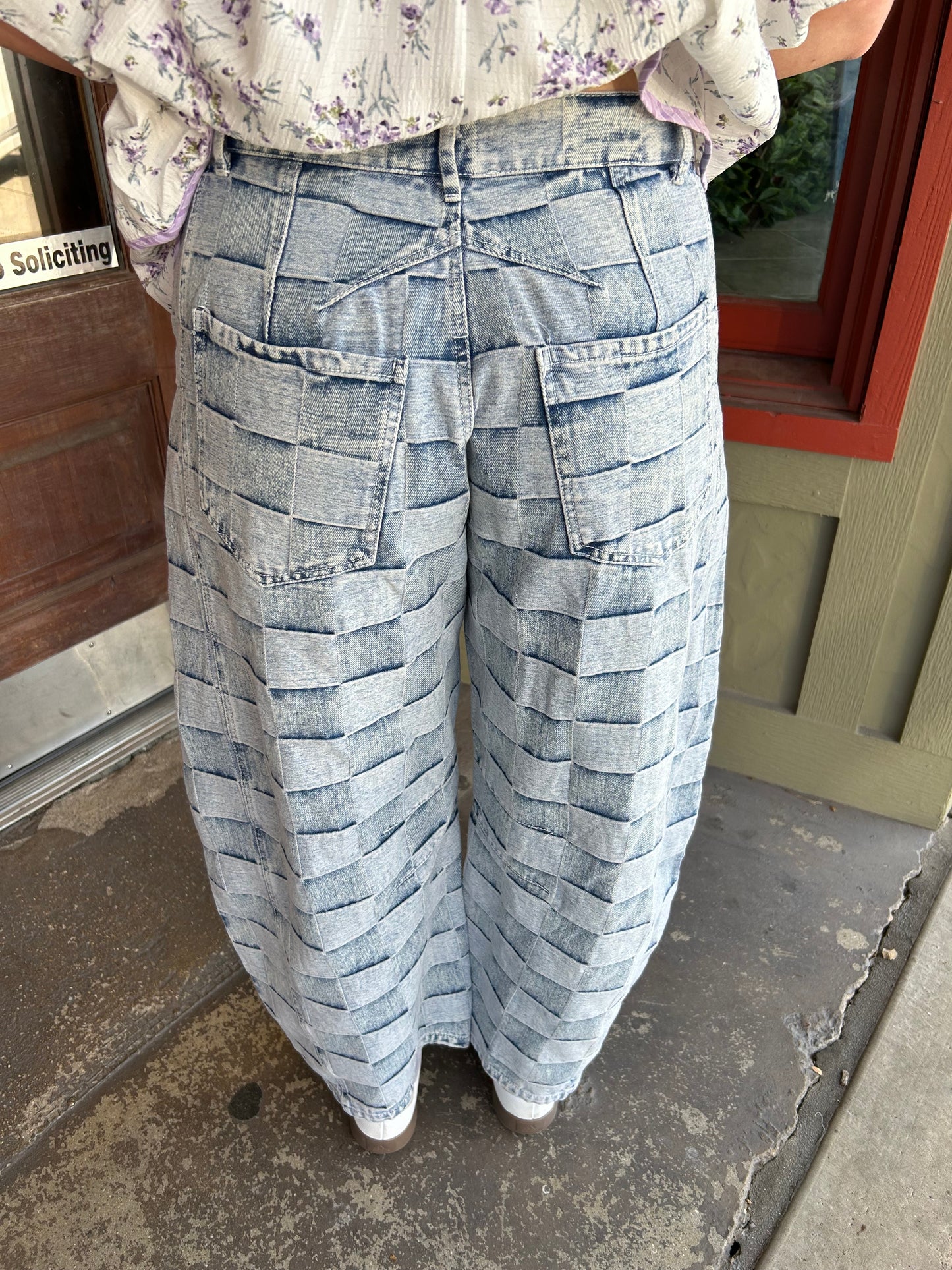 Chess Barrel Jean