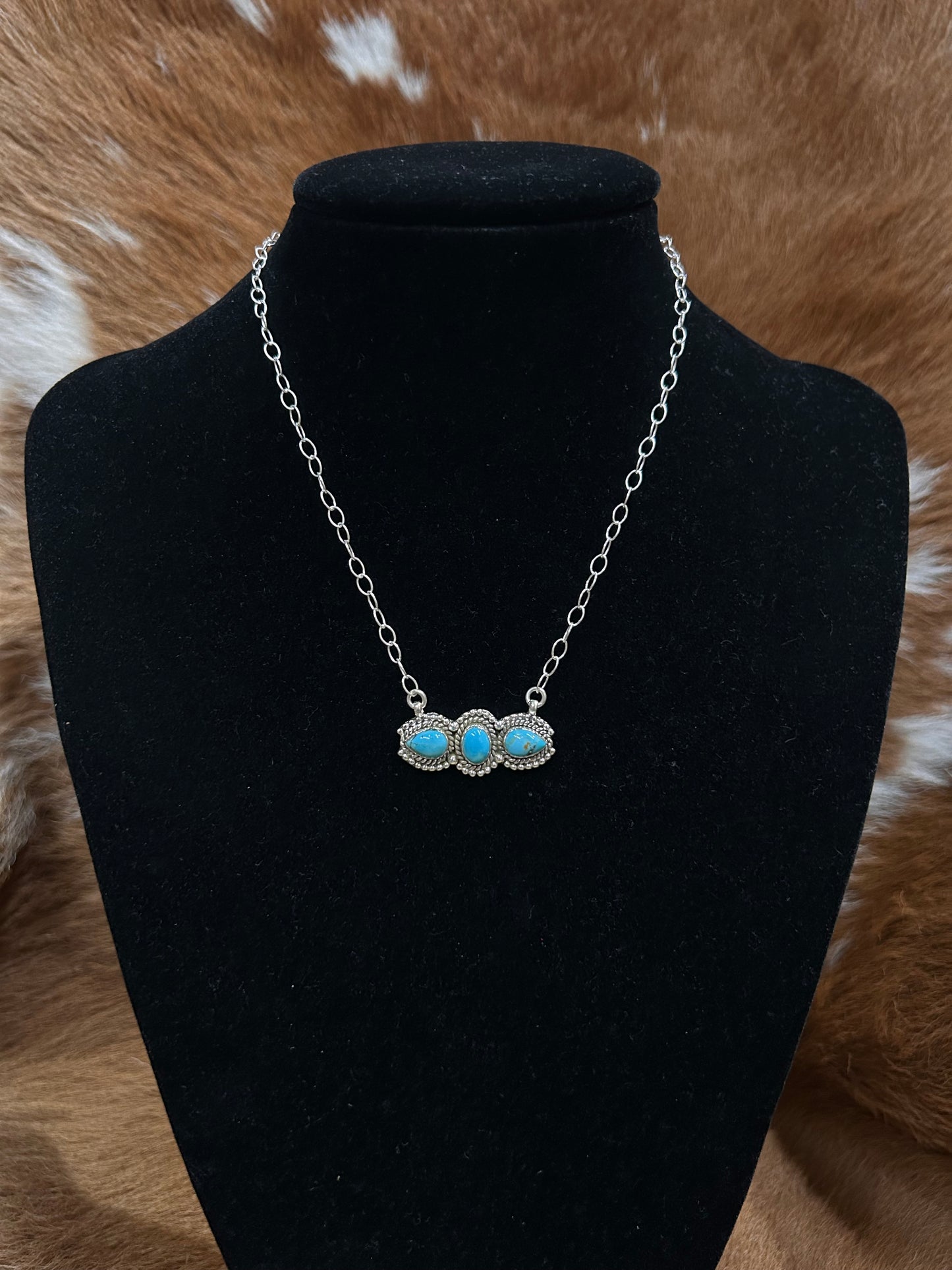 3 Stone Rope Kingbar Necklace