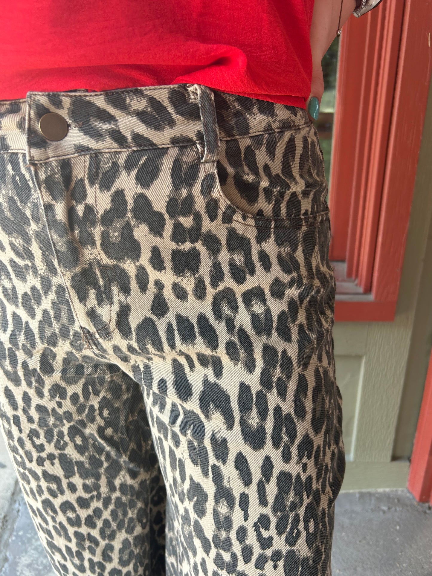 Leopard Jorts