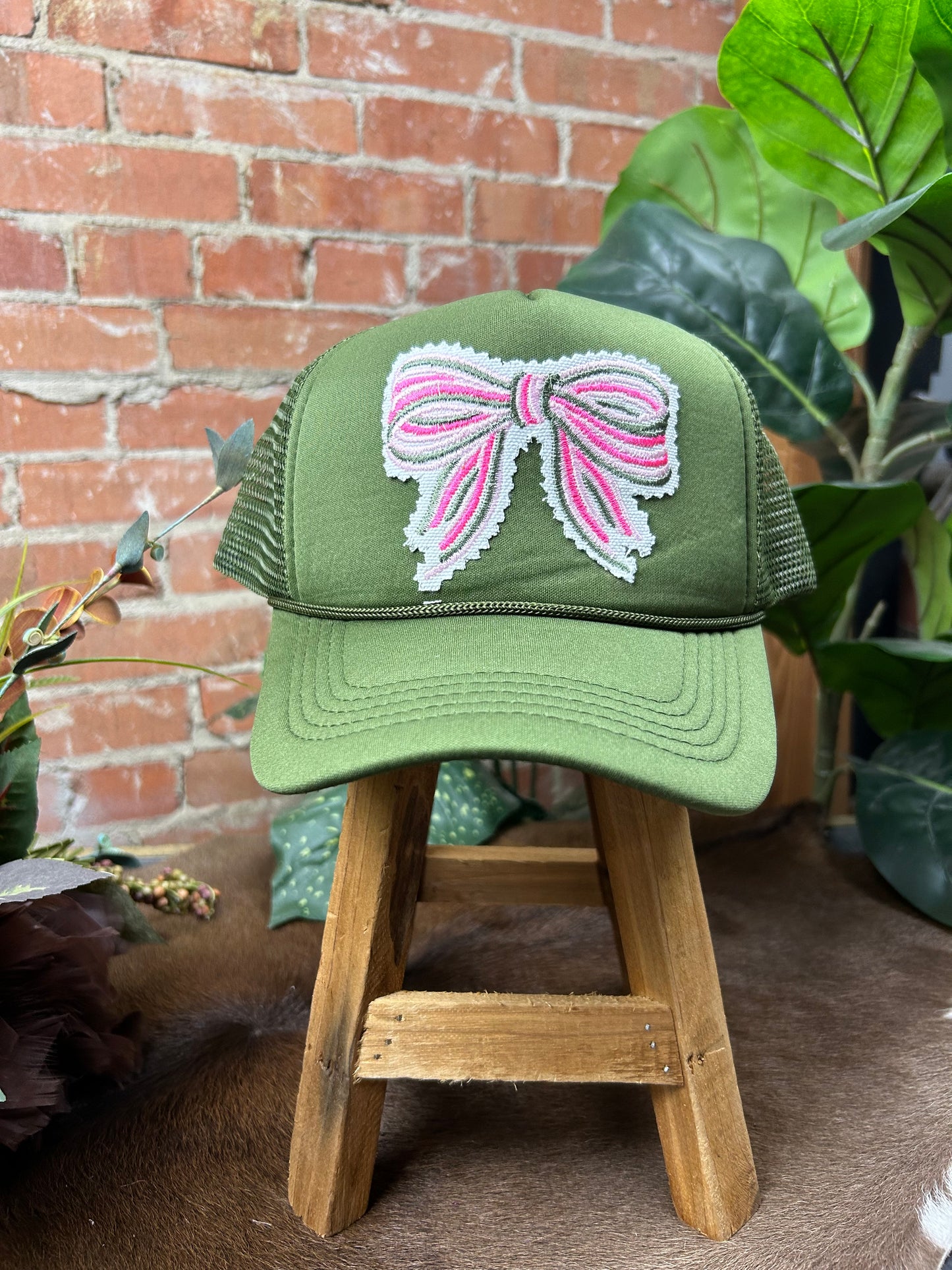Bow Trucker Cap