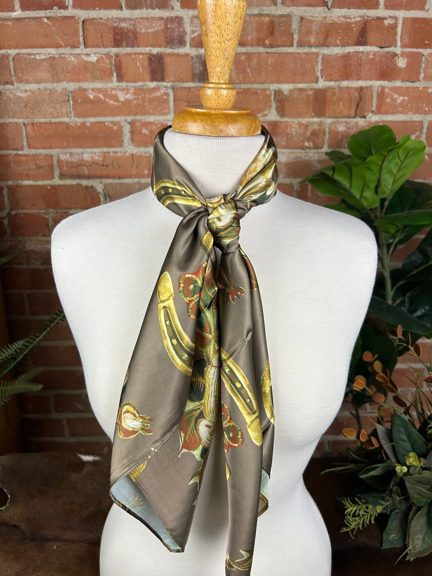 Lucky Belle Wild Rag