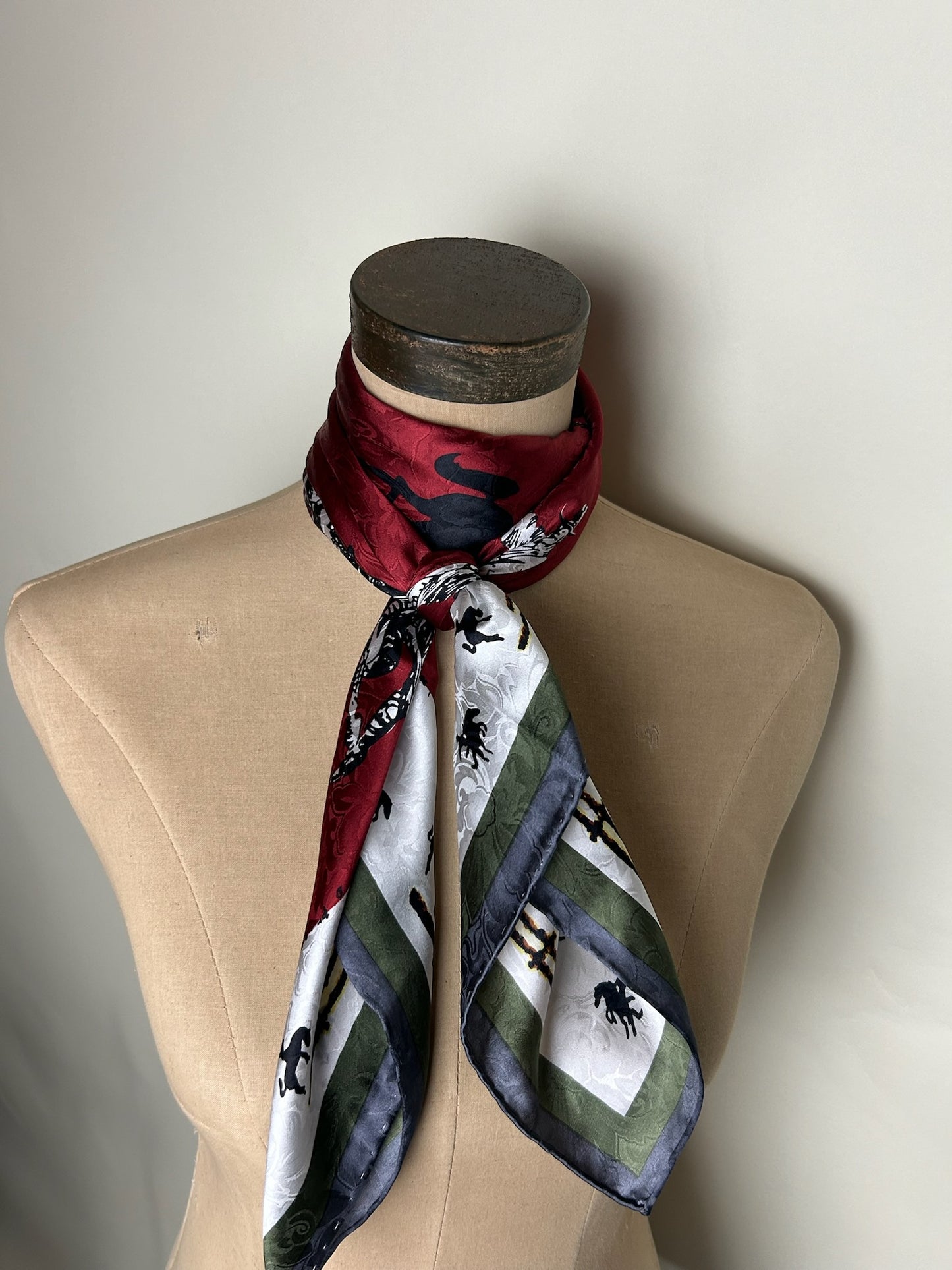 Ltd. Fences Wild Rag