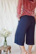 Load image into Gallery viewer, Linen Crop Pants
