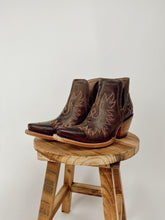 Load image into Gallery viewer, Dixon Bootie - Brown