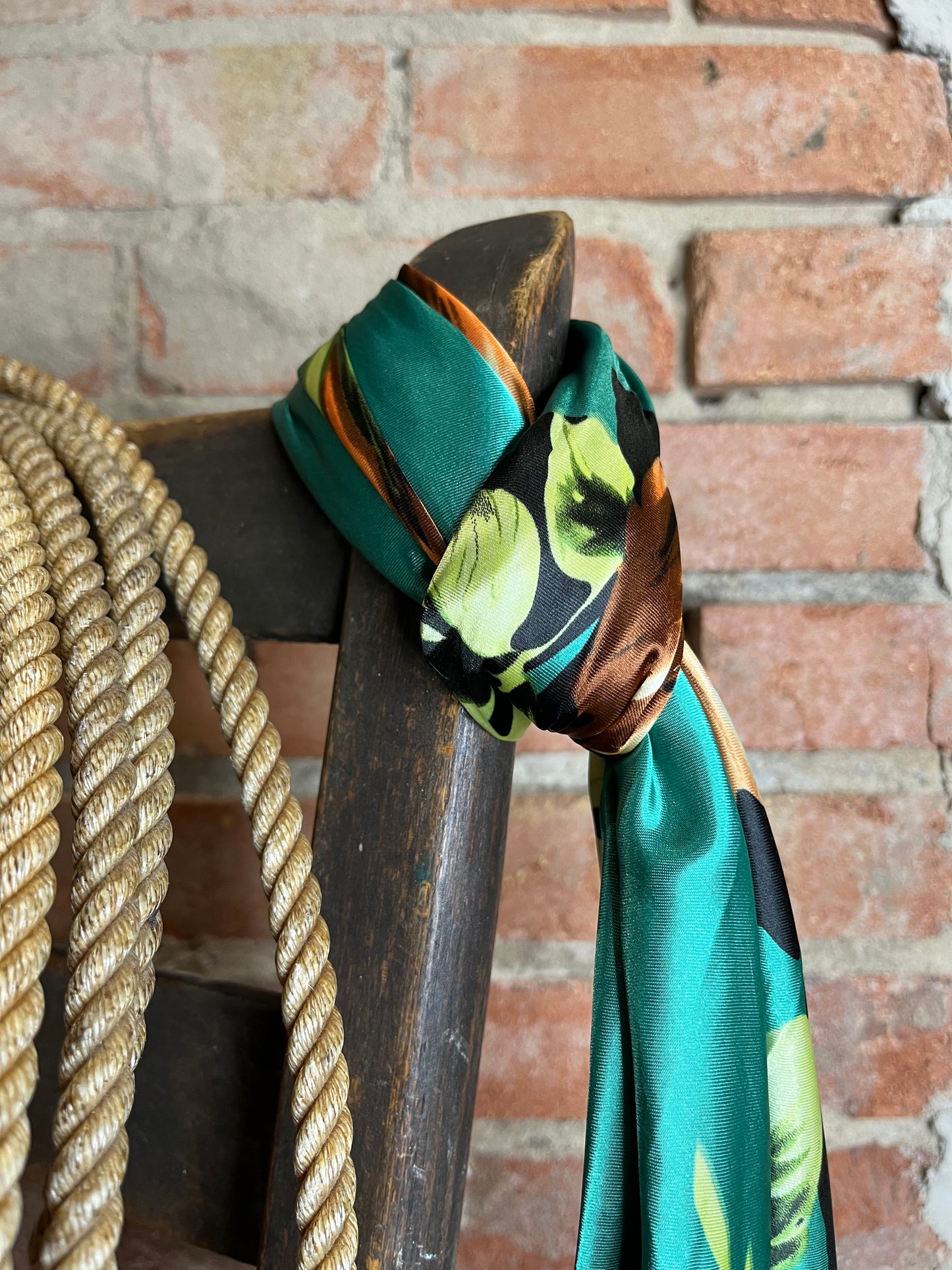 Fiesty Floral Wildrag Emerald