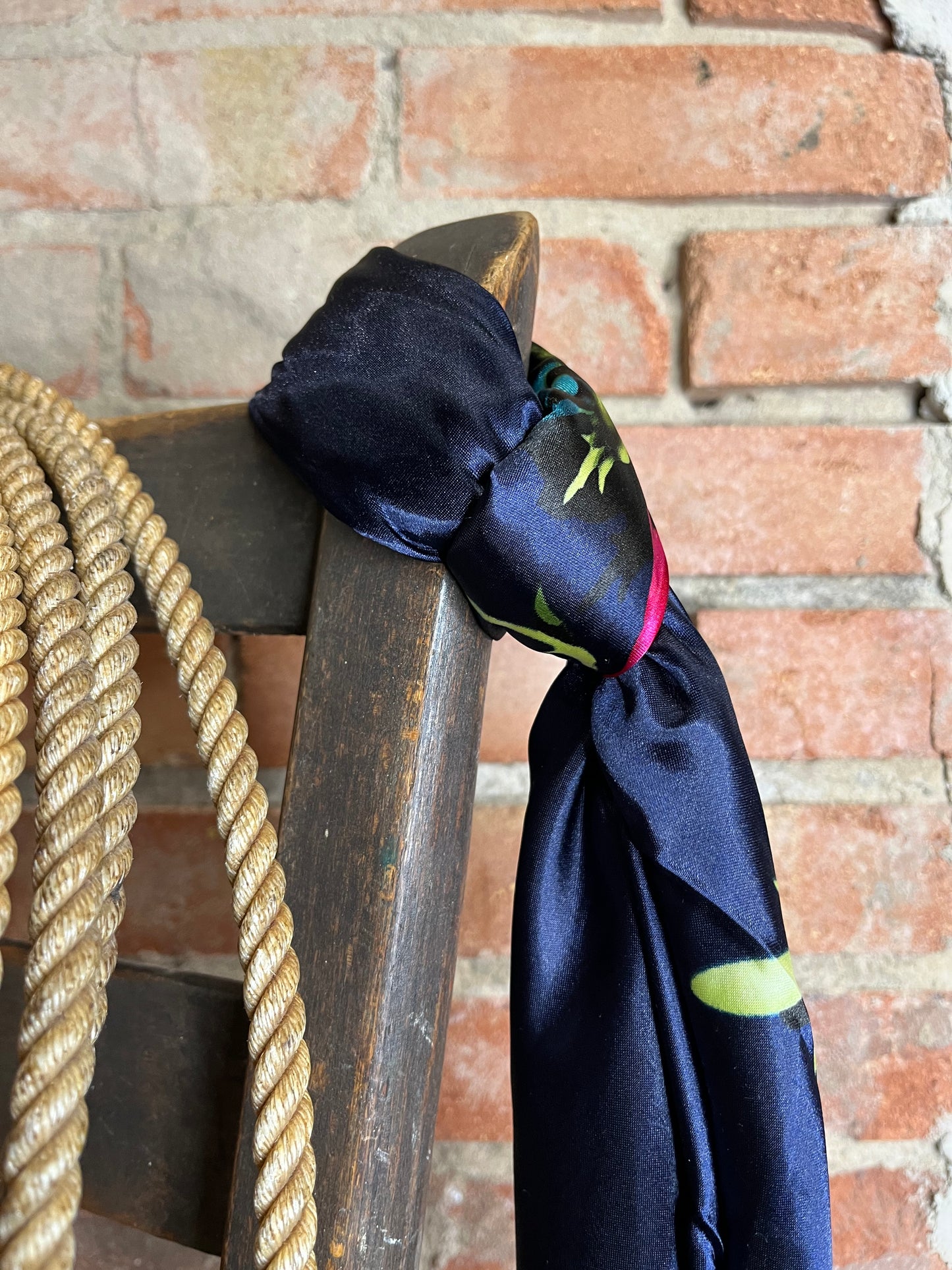 Fiesty Floral Wildrag Navy