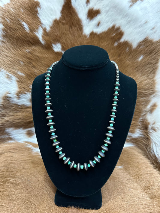 Rondel Navajo Pearls W/ Green