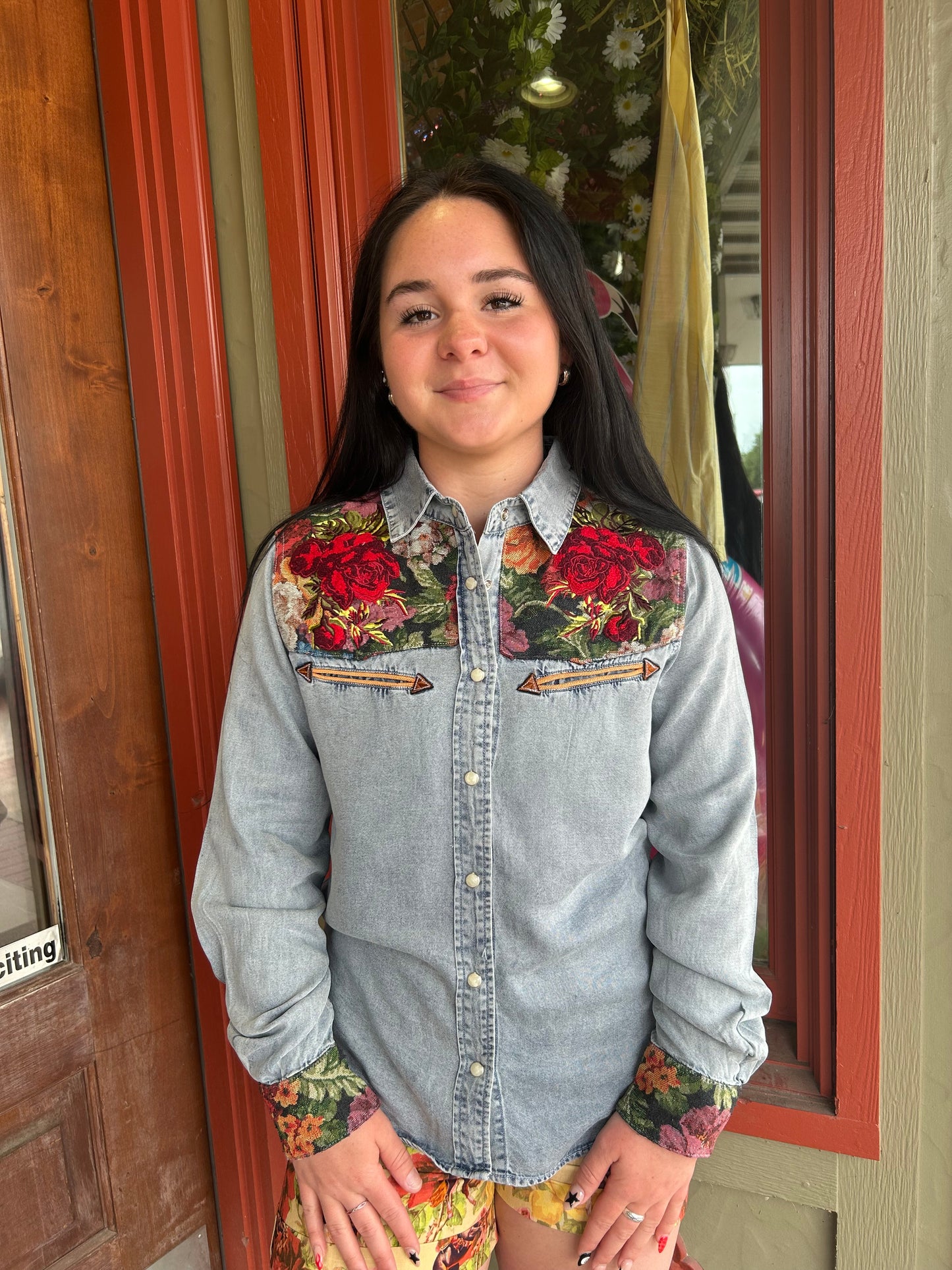 Rosa Vaquera Button Up