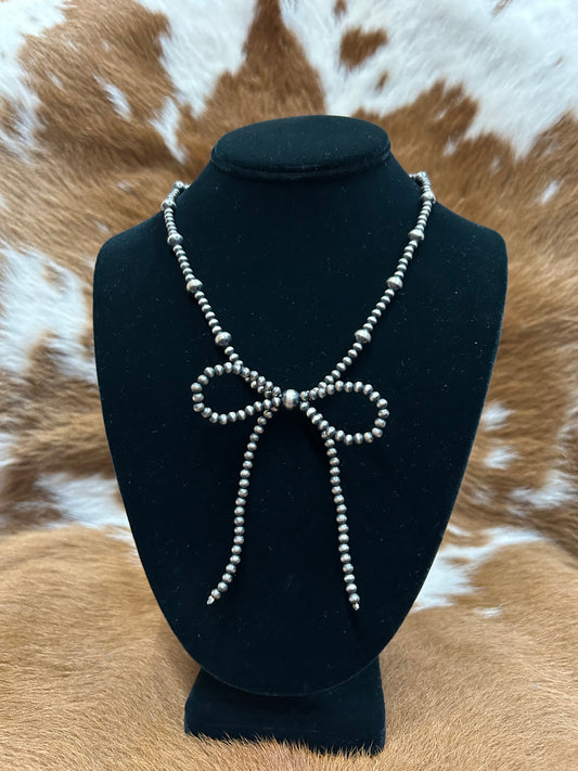 Navajo Pearl Bow Necklace