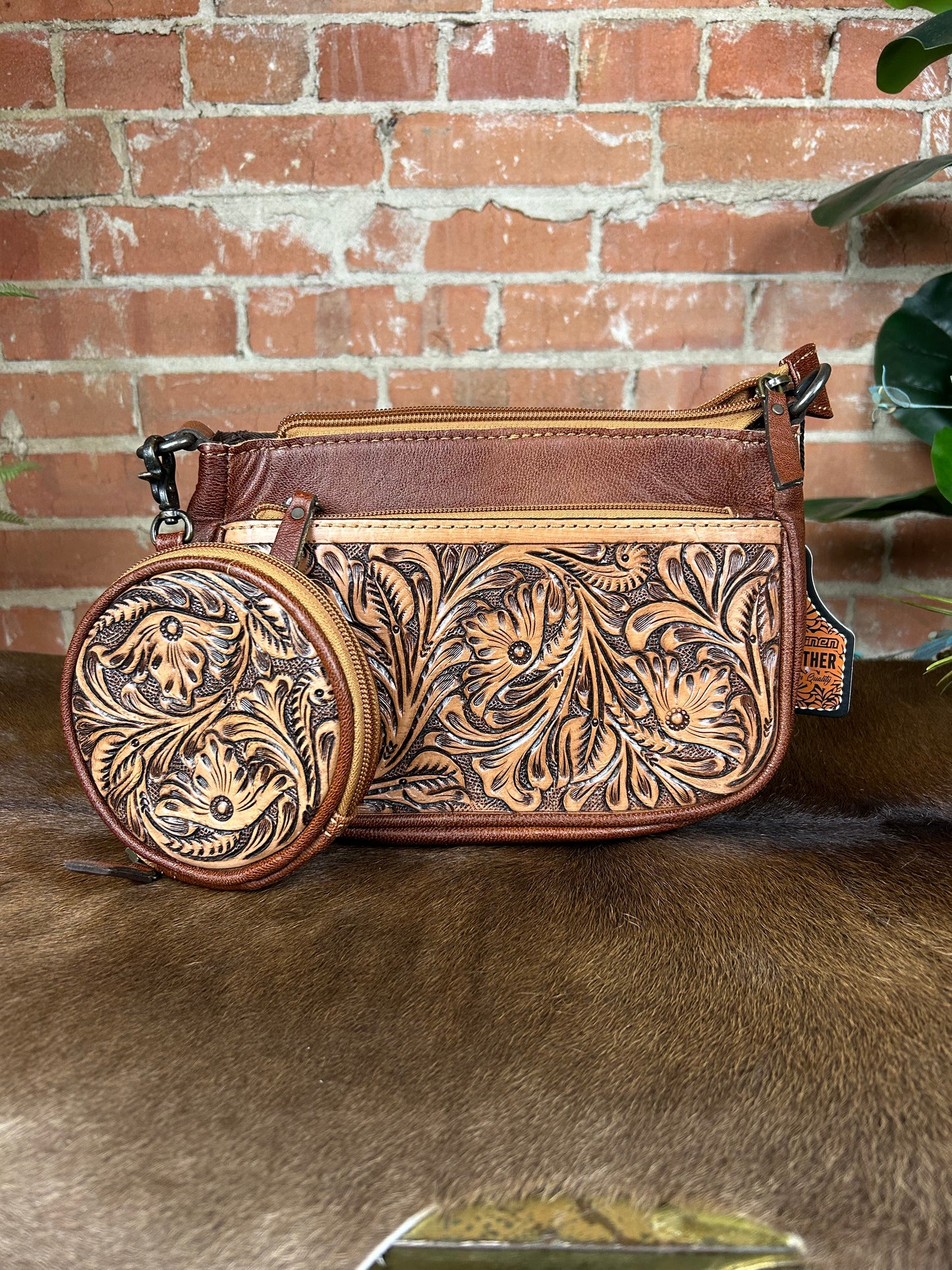 Tooled Crossbody W/ Pouch Crossbody