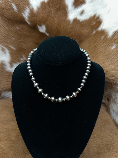 Graduated Navajos w/ Gold Pearls