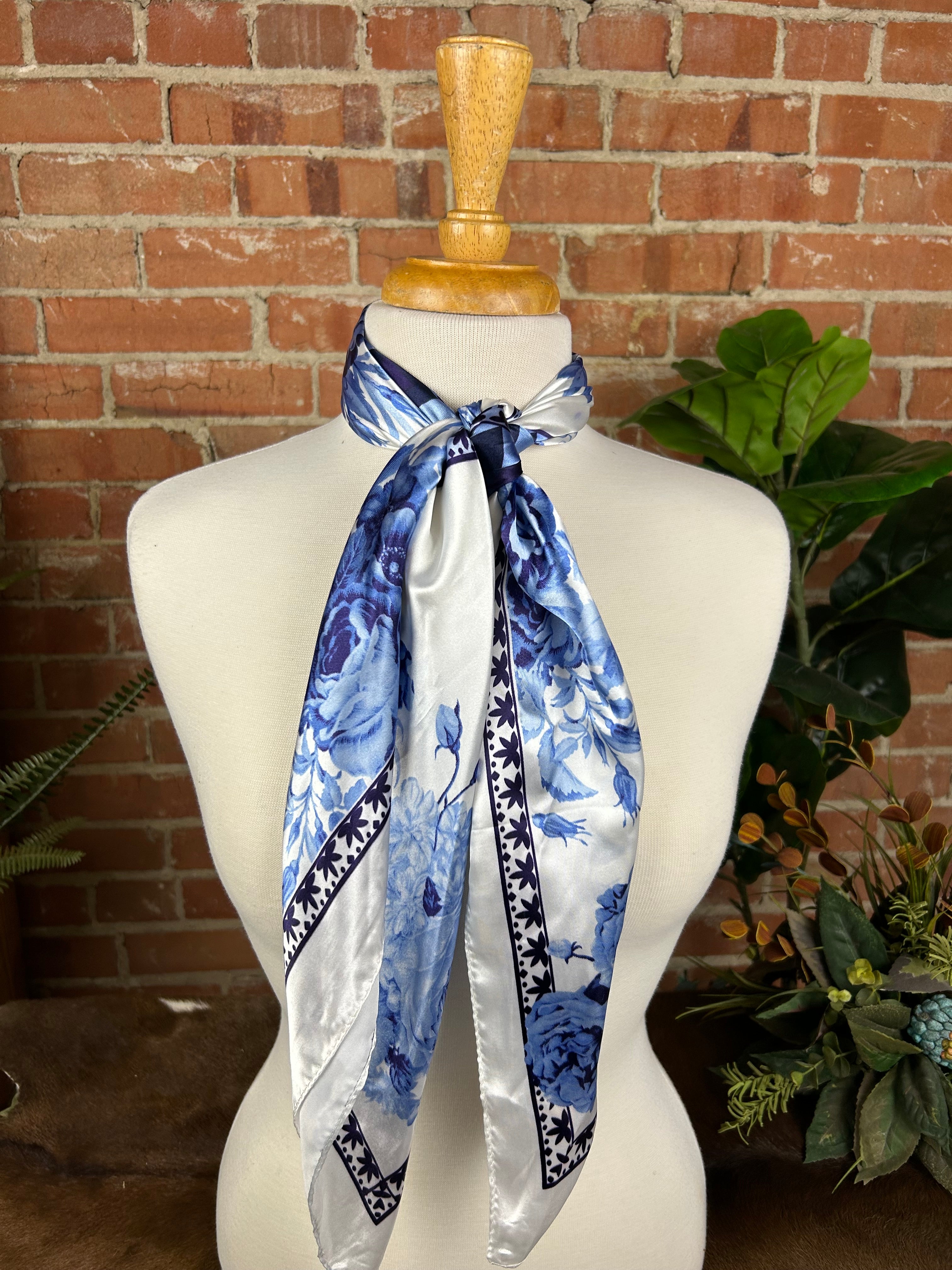 Blue Floral Wild Rag – Texas Rose Boutique