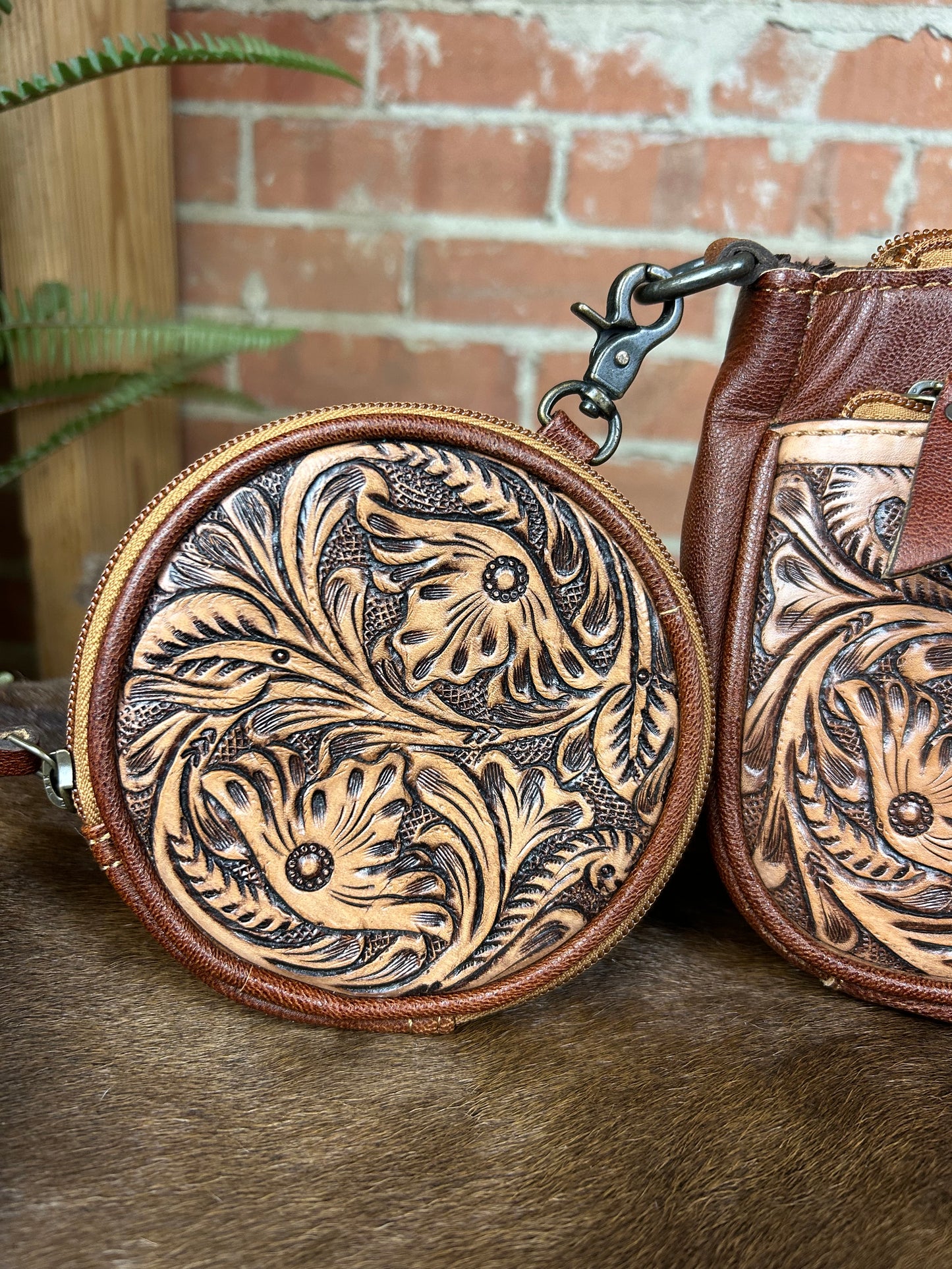 Tooled Crossbody W/ Pouch Crossbody