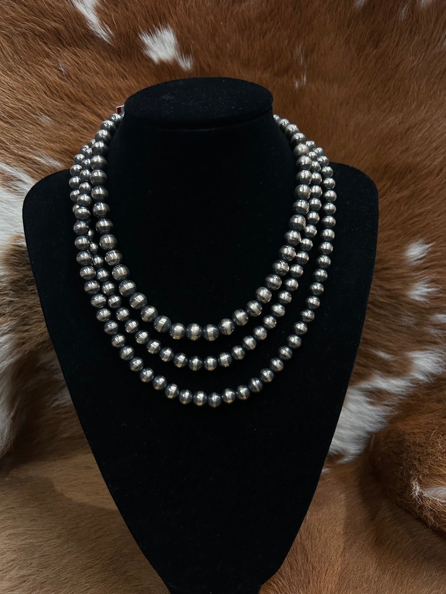 10 MM Navajo Pearls