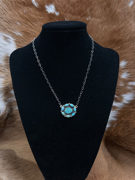 Kingman 8 Stone Cluster Neckla