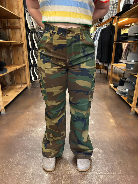 Heavanly Rose Camo Pant