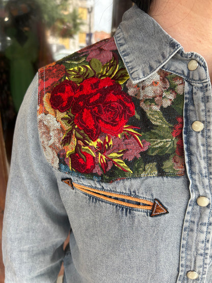 Rosa Vaquera Button Up