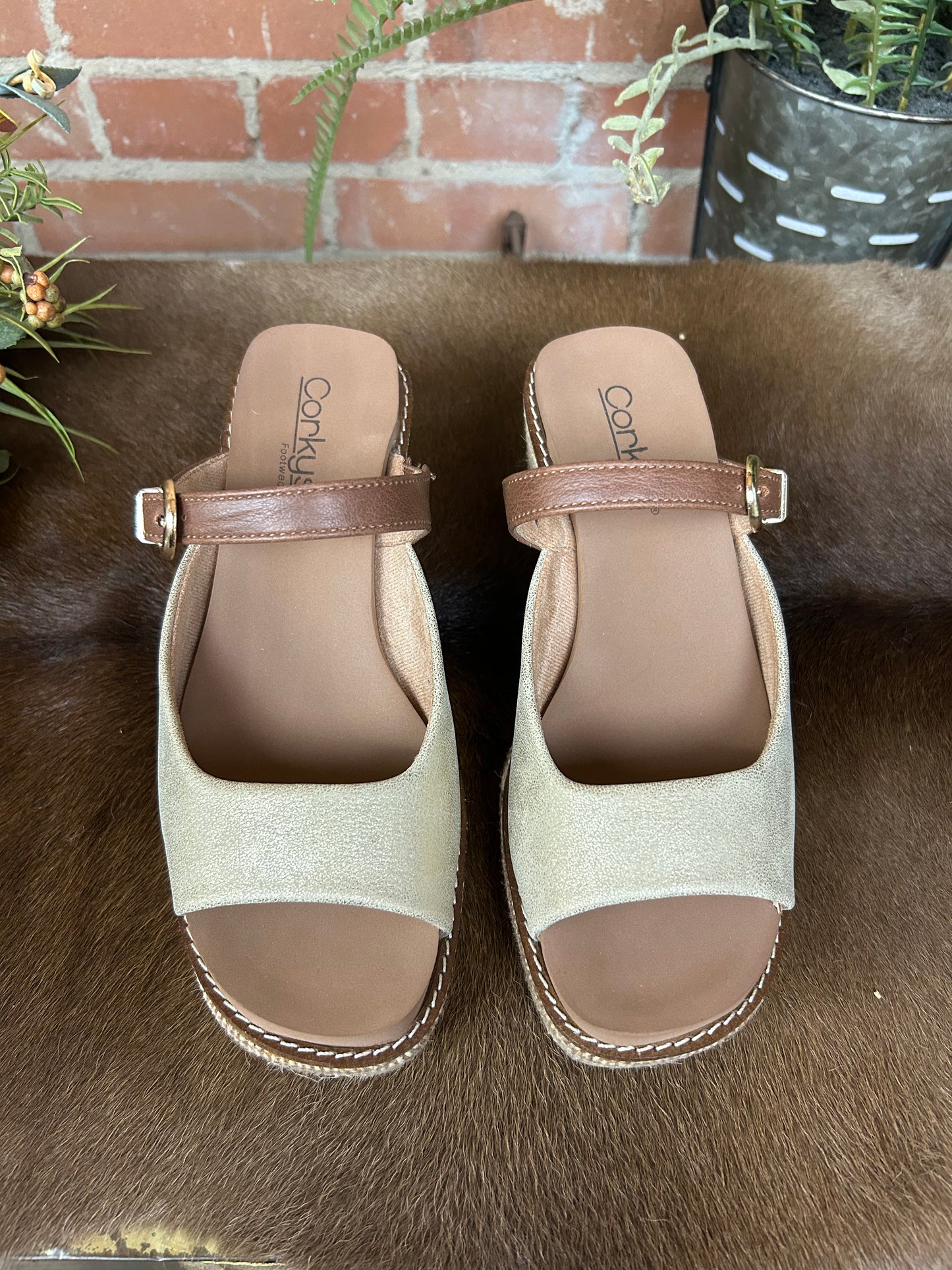 Treat Yourself Wedge