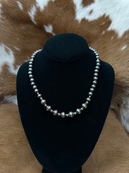 Graduated Navajos w/ Gold Pearls