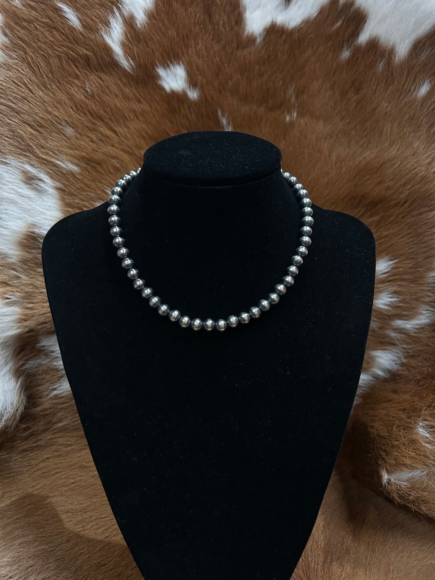 8 MM Navajo Pearls