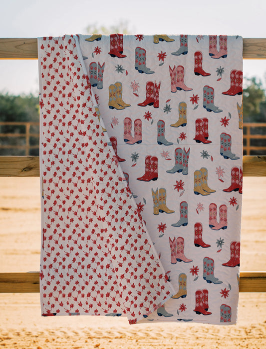 Daisy Boots Queen Quilt