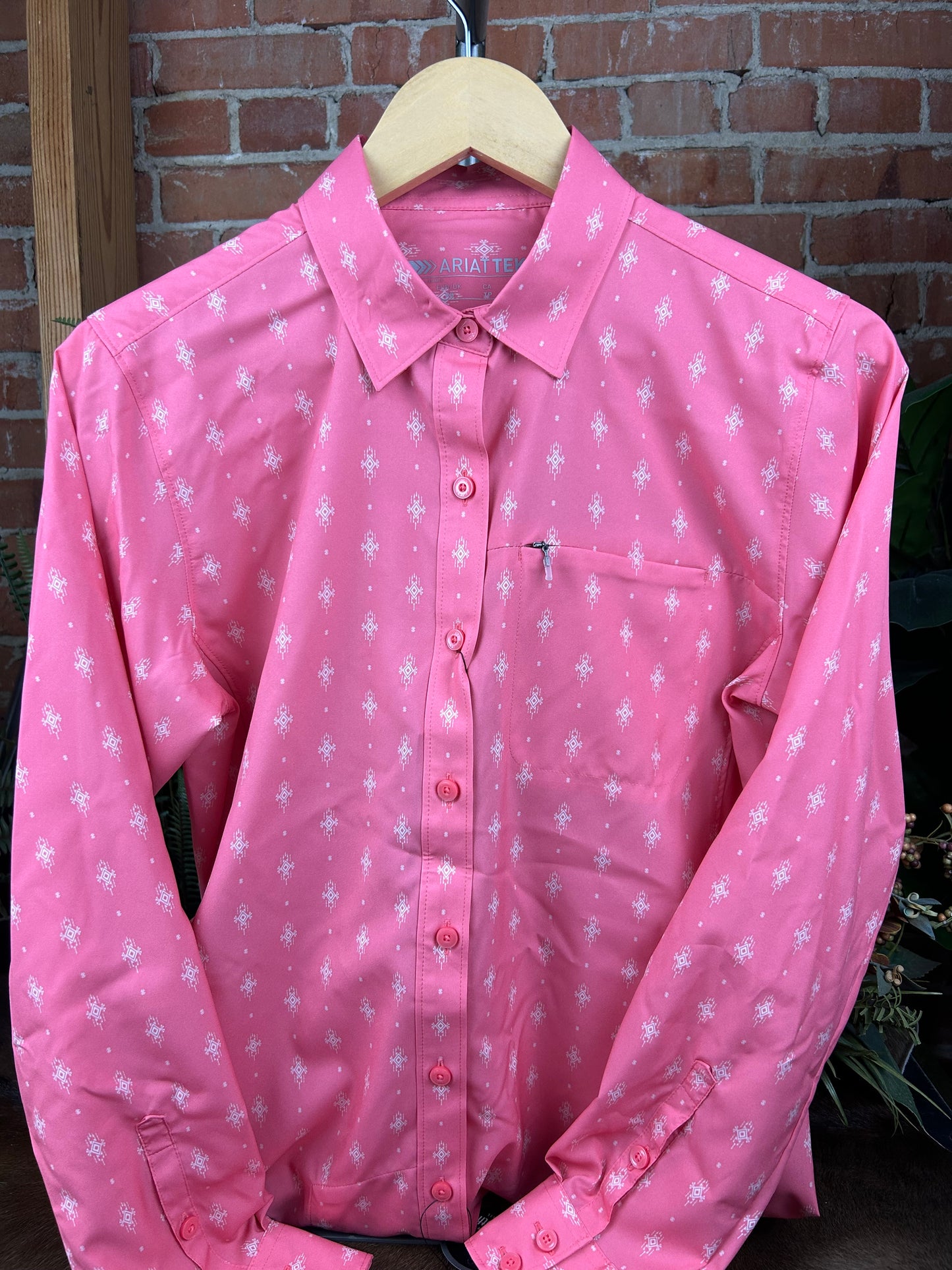 Aztec Coral Ventteck Shirt