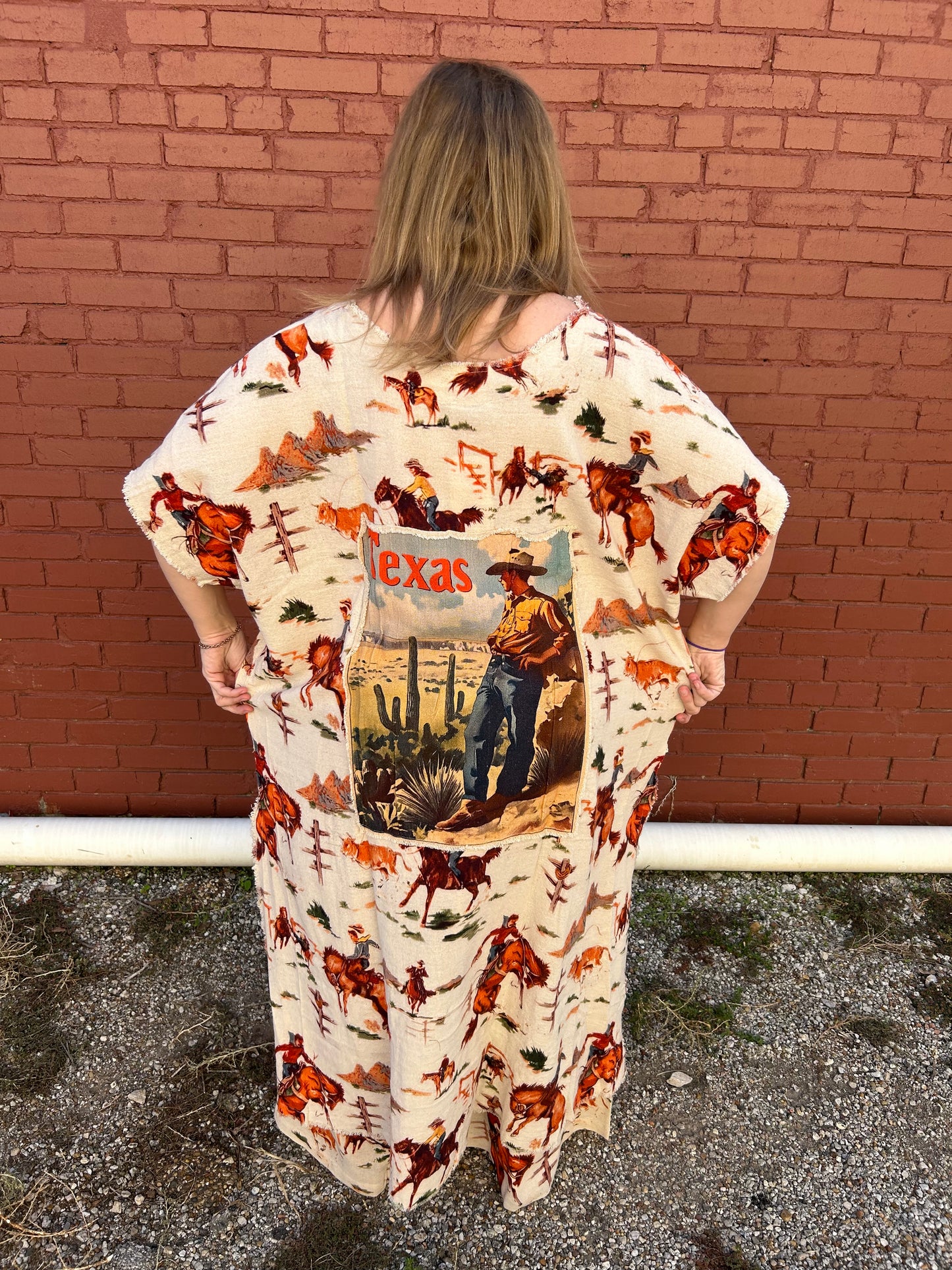 Texas Stamp Cowboy Hi-Lo Top
