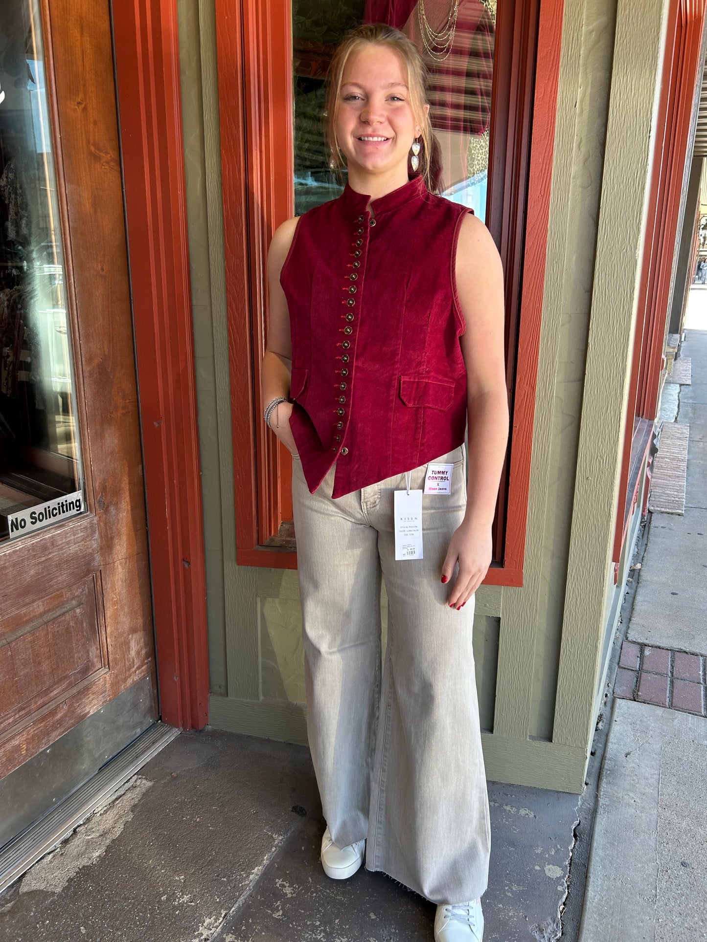 Mesmerized Vest - Scarlet