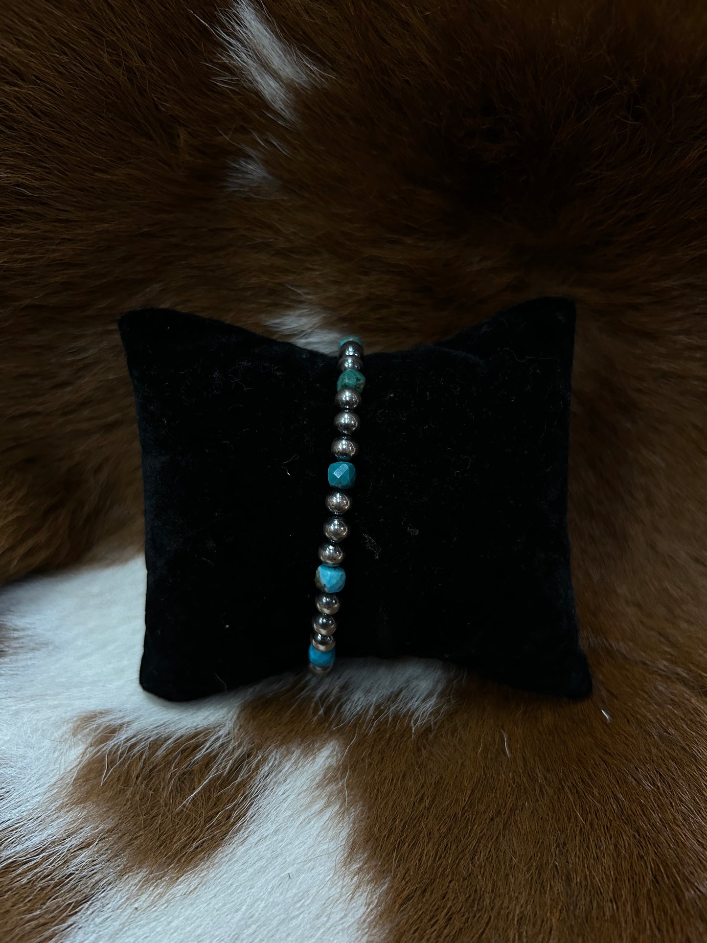 Navajos W/ Turq Beads Bracelet