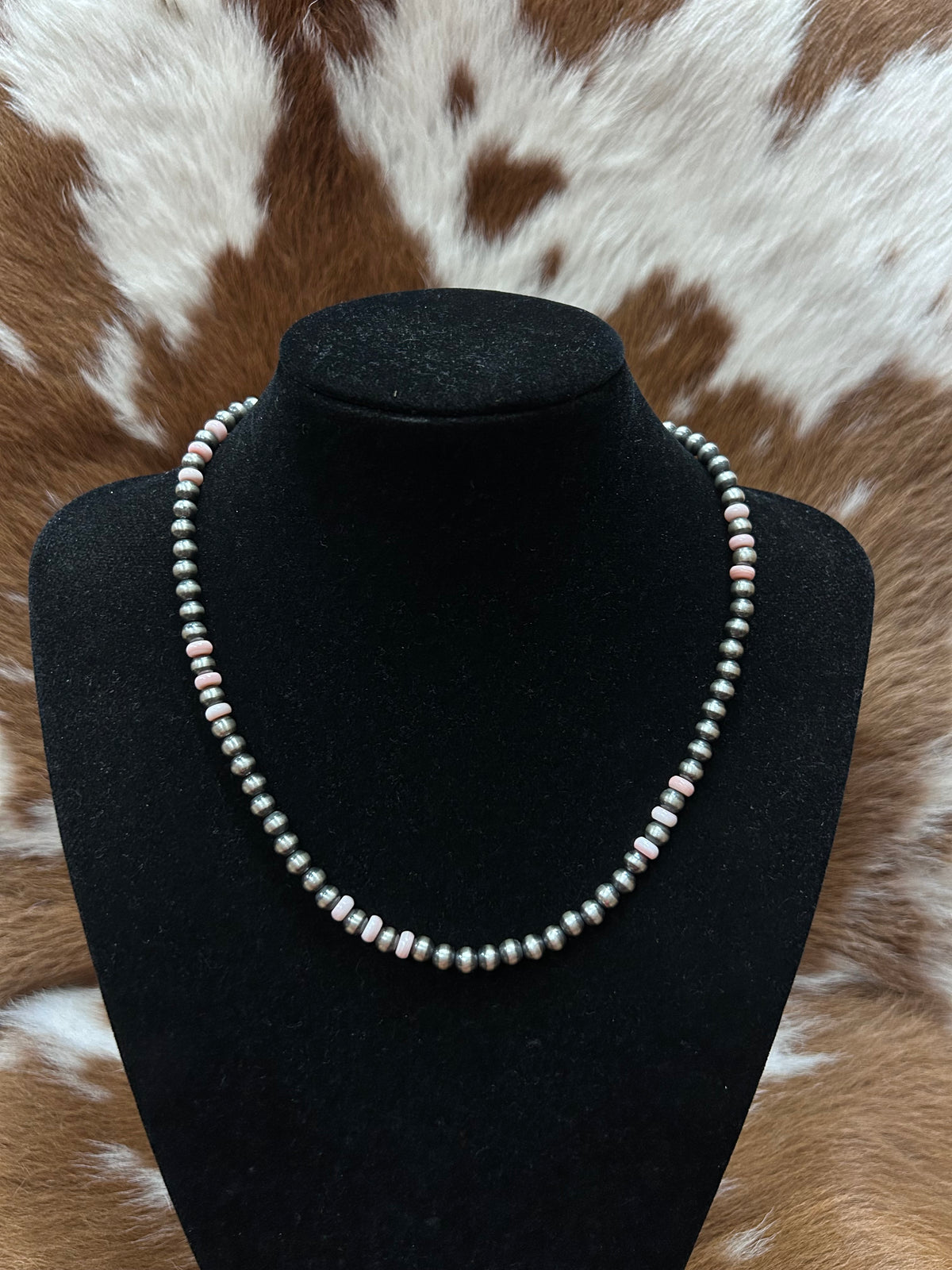 6mm Pink Conch Navajo Necklace