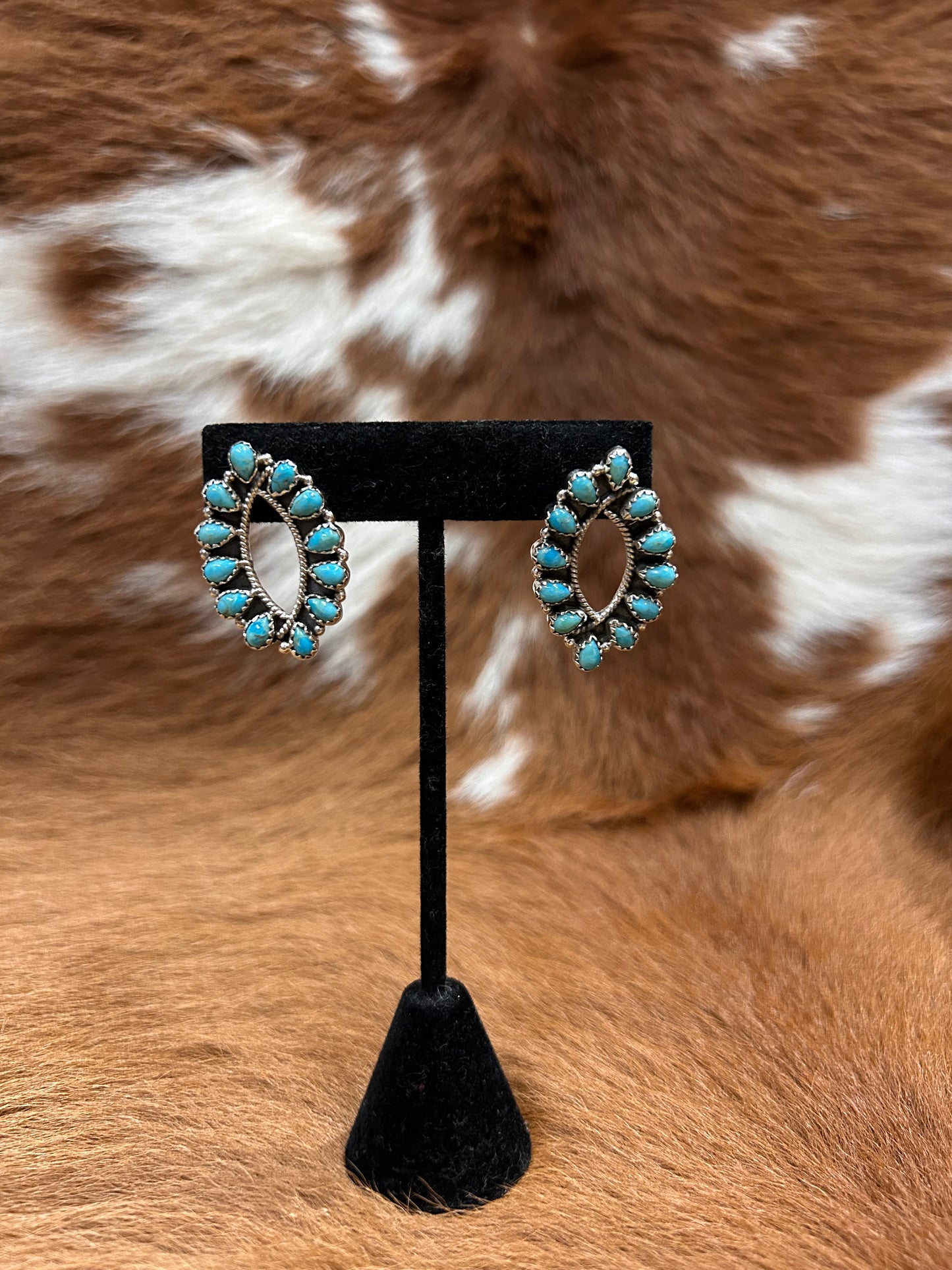 12 Stone Kingman Studs