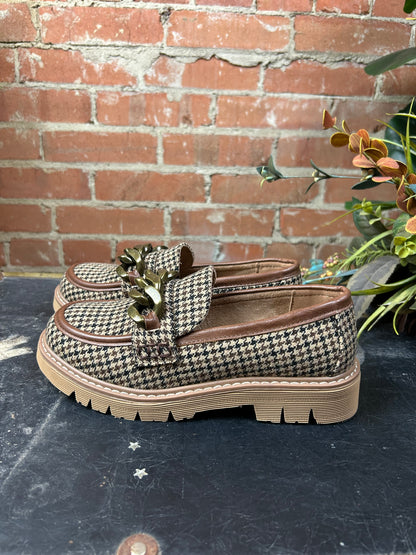 Not Literally Loafer - Houndst