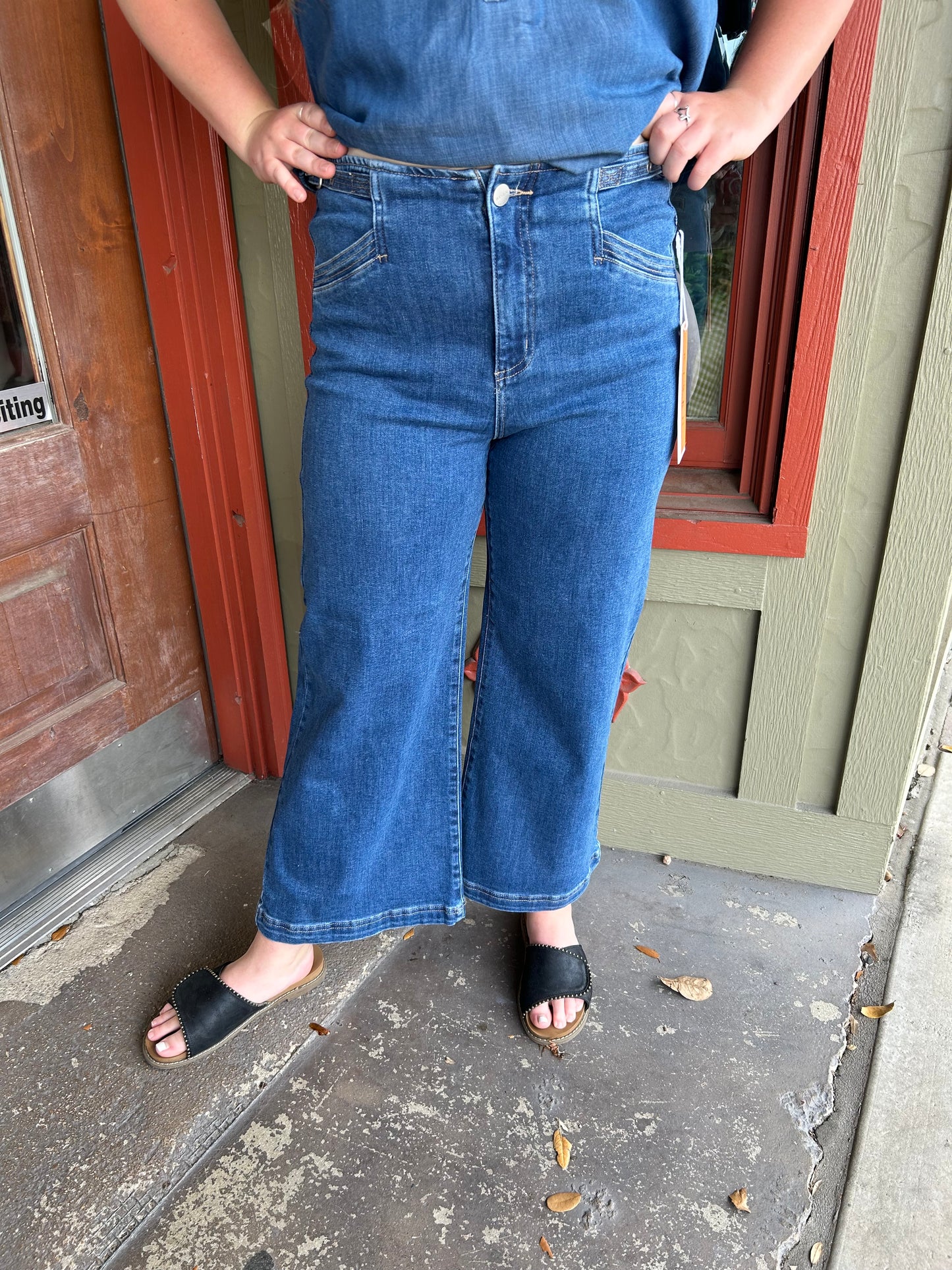 Lola Crop Jean