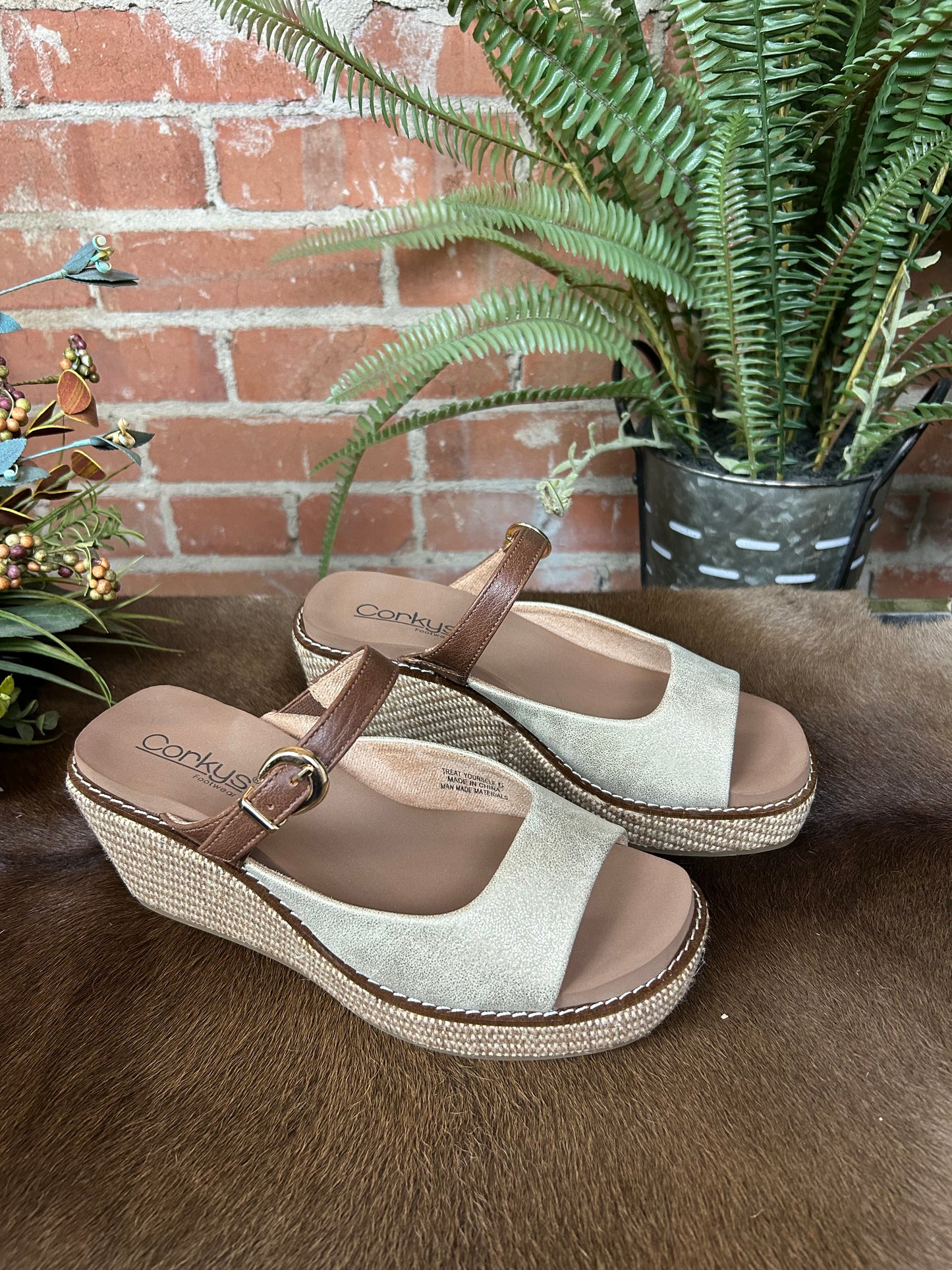 Treat Yourself Wedge
