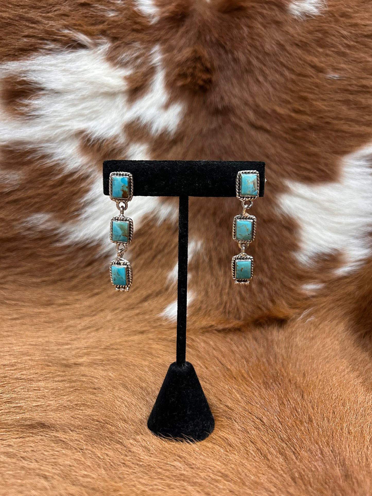 3 Stone Dangle Drop Kingman