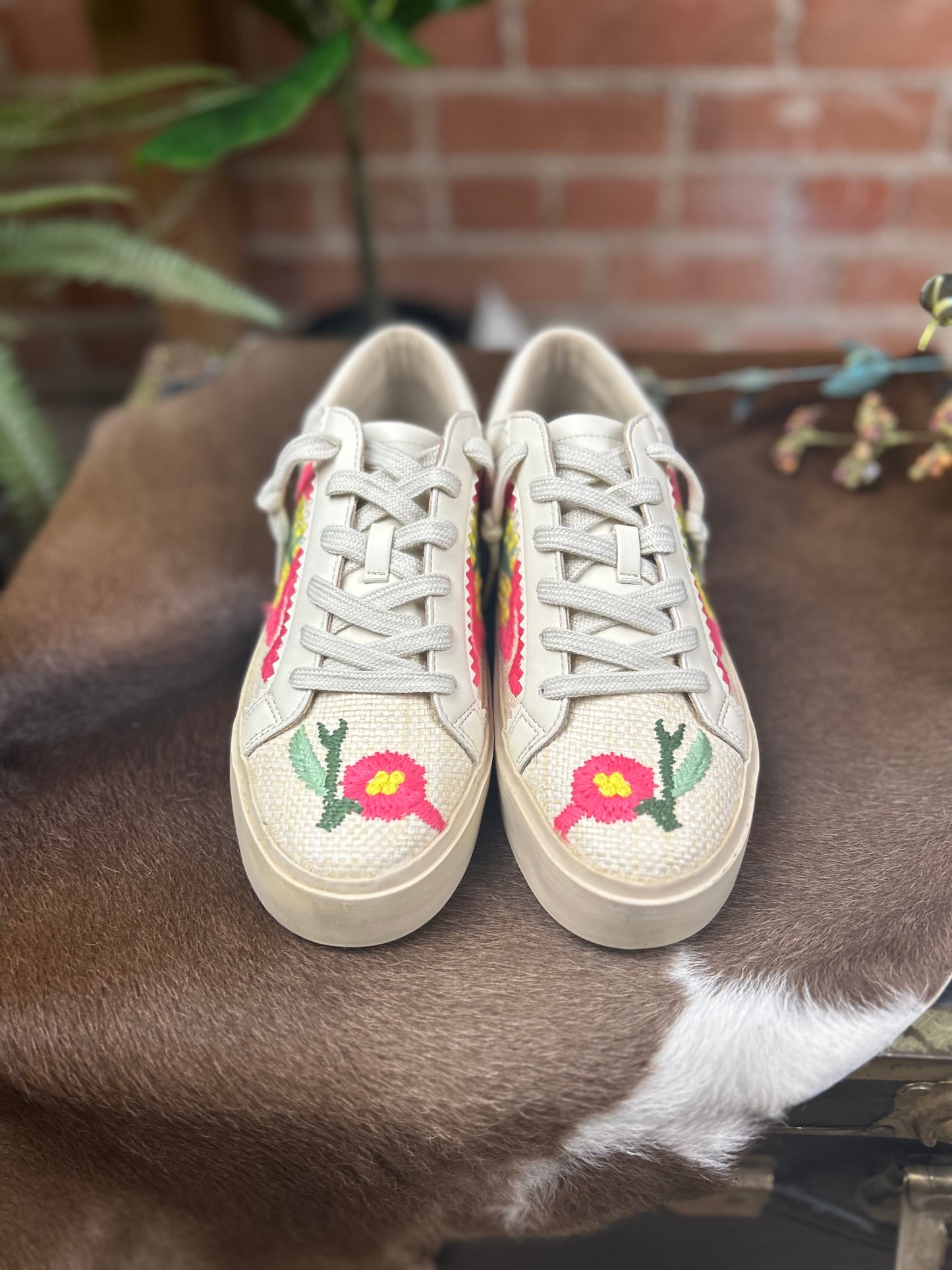 Gaby Floral Sneaker