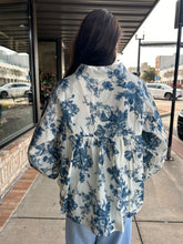 Load image into Gallery viewer, Frenchy Floral Top