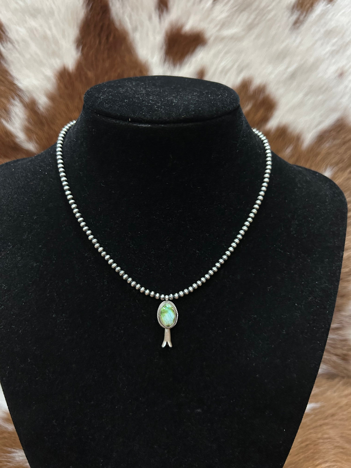 3mm Navajos W/ Blossom Pendant