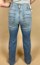 Load image into Gallery viewer, Jayla Boot Cut Jean
