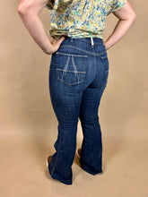 Load image into Gallery viewer, Reagan Flare Leg Jean
