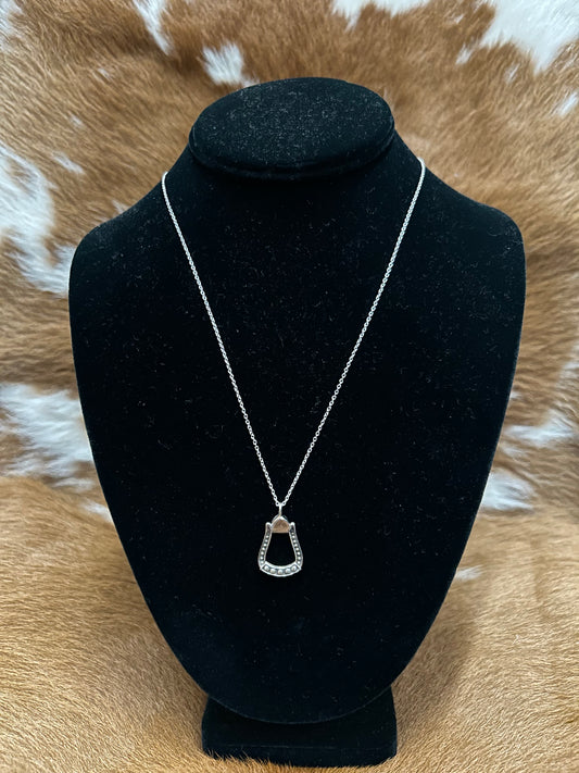 Stirup Necklace