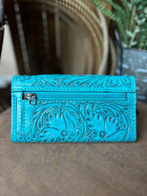 Load image into Gallery viewer, Tooled Wristlet Wallet