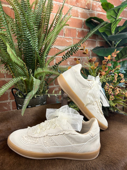 Ivory Elenaor Sneaker