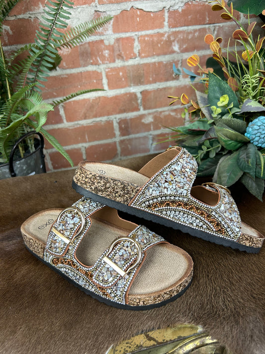 Petra Sandal