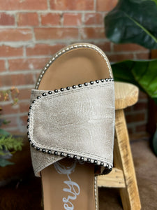 Rishi Sandal