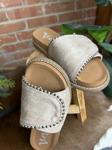 Rishi Sandal