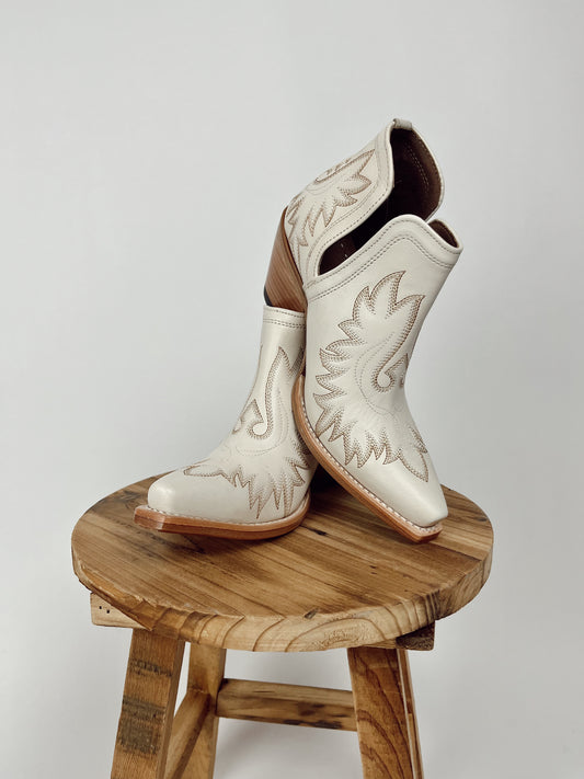 Dixon Bootie - White