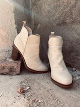 Load image into Gallery viewer, Erik Booties